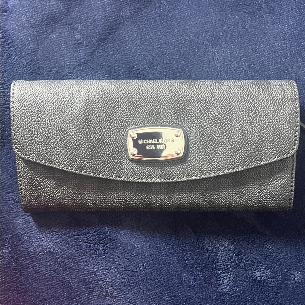 NWT Michael Kors Black Gray logo Wallet